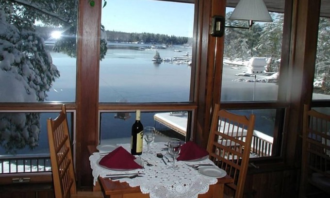 Buckhorn Hotel | Westwind Inn on the Lake