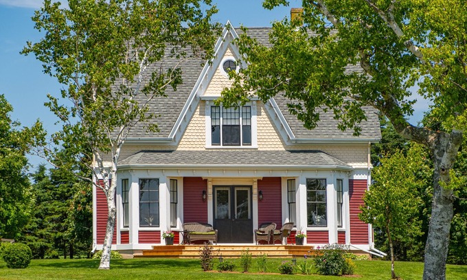 Fairview House | Wexford Heritage House - Cumberland, Prince Edward Island
