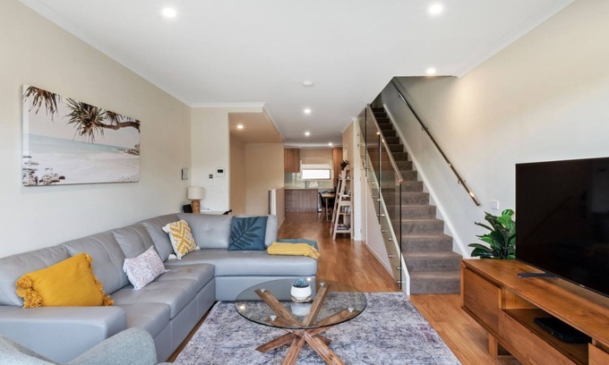North Batemans Bay Apartment | Wharf at North Batemans