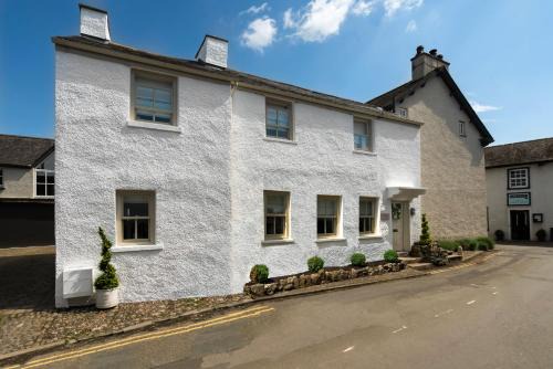 Cartmel House | Wharton Cottage, Lake District Retreat