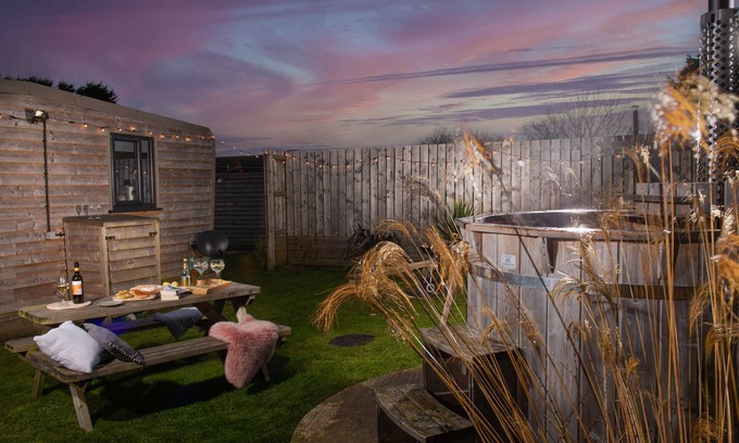 Helford Passage Cottage | Wheal Jewel Lodge