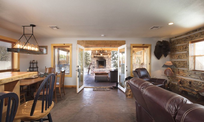 Williams Cabin | Wheel House Getaway Cabin.