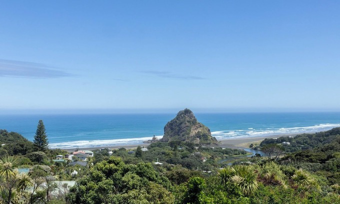 Piha House | WHEN VIEWS MATTER