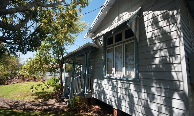 Tea Gardens House | Where the River Runs