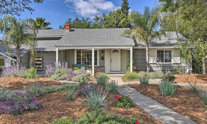 Southwestern Sacramento House | Whimsical Sacramento Home w/Garden & Patio!