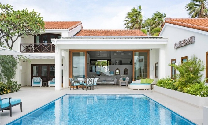 Long Island Villa | Whispering Palms | Beach Front | 4 Bedrooms