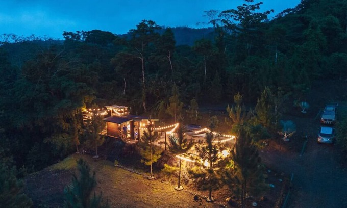 Vieja Cabin | Whispering Pine Cabin with Arenal Volcano view