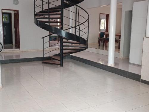 Ziguinchor House | White House