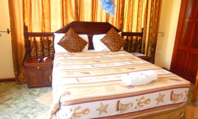 Livingstone Cabin | White Rose Lodge