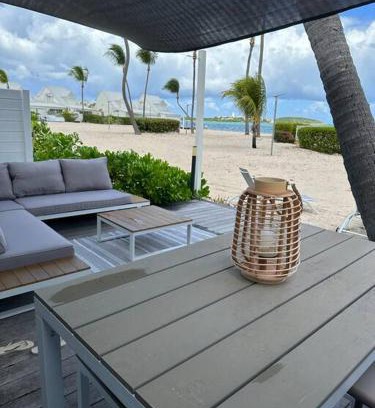 Nettle Bay House | White Sand, Splendid 1 bedroom beachfront, Nettle Bay Beach Club