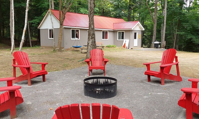 North Kawartha Cottage | White Tail Cabin located on 100 private forested acres, in a Crown Game Preserve