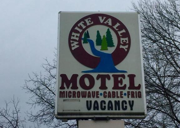 St. Charles Hotel | White Valley Motel