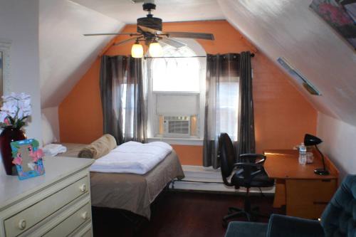 Hartford Apartment | Whitney Wonder