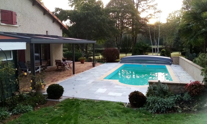 Rochechouart House | Whole house with pool ideal for families