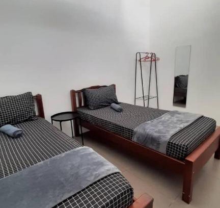 Kota Setar District House | WIFI 3 aircond room Tulip Homestay Hospital Sultanah Bahiyah