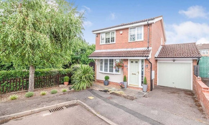 Cockernhoe House | Wigmore Lodge - FREE Parking & Airport & M1 & Contractor & Leisure