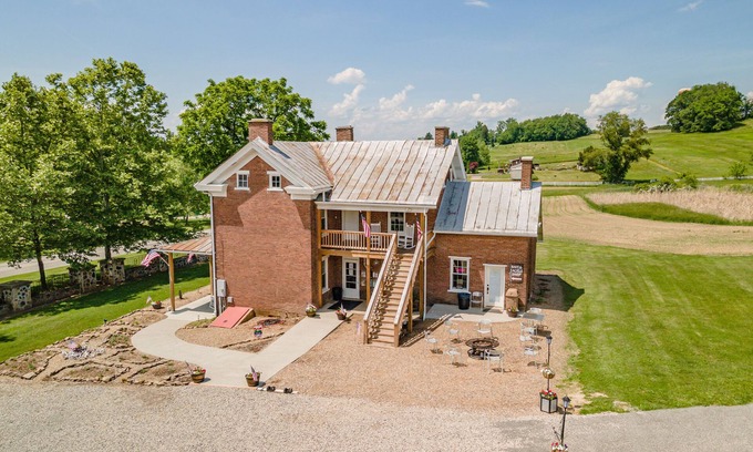 East Millsboro Other | Wild Acres Farm, Fishery and Hunting Preserve - Lodge