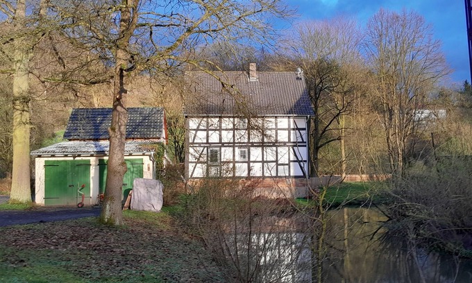 Rotenburg an der Fulda House | Wildhüterhaus - Ferienhaus an der Wasserburg Schwarzenhasel