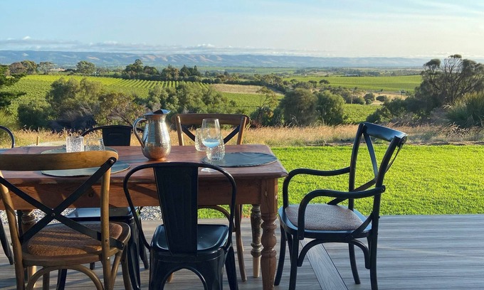 Old Noarlunga Cottage | Wildhill - secluded retreat with panoramic views