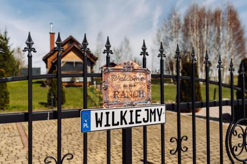 Blanki House | Wilkiejmy wieś ma wzgórzu