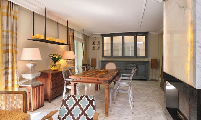 Srodmiescie House | Willa Zalesie Retreat