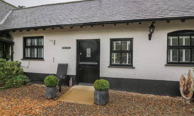 Trawscoed House | WILLOW COTTAGE, romantic, character holiday cottage in Llanilar