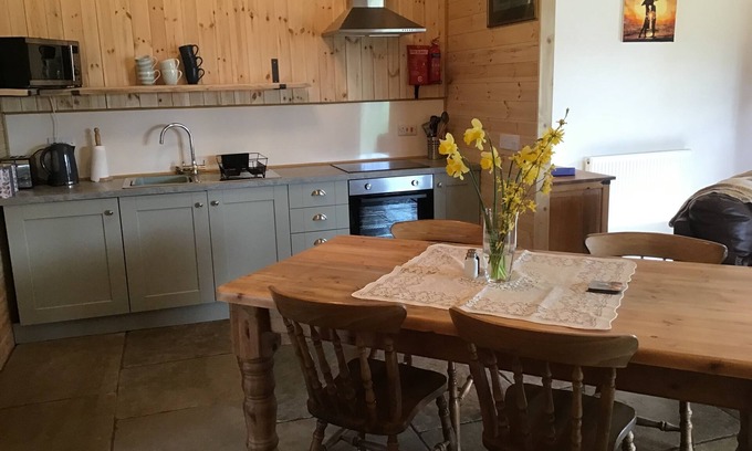 Westbrook Court Cottage | Willow Spacious self catering near Hay on Wye