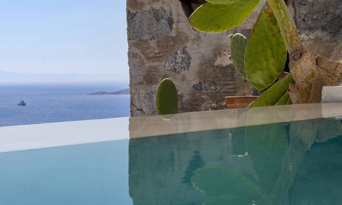 Ano Siros House | Wind Tales