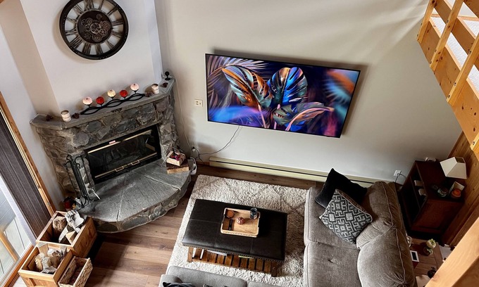 Windham House | Windham Mountain Village Townhouse