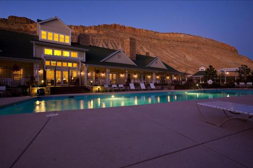 Palisade Hotel | Wine Country Inn