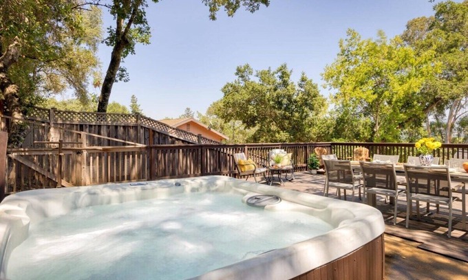 Montgomery Village House | Wine Country! Wine Country 5BR, Hot Tub, Fire pit, Patio