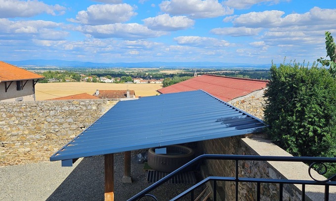 Prompsat House | Winegrower's house, private courtyard, 4 people/2 beds