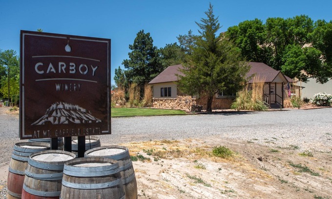 Palisade House | Winery Estate House