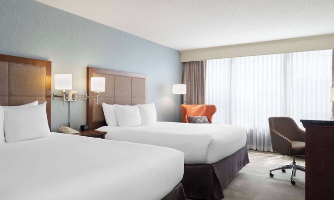 Airport Township Hotel | Wingate by Wyndham St. Louis Airport