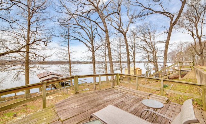 Winnsboro House | Winnsboro Lake Retreat: On-Site Swimming & Fishing