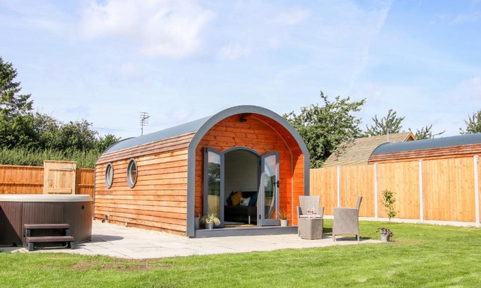 Diddlebury House | Withy Willows