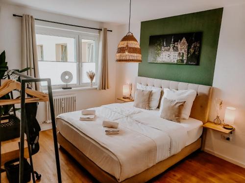 Wolfsburg Apartment | Wohlfühlapartment, Parkplatz, Boxspringbetten, Massagesessel, Nespresso, 1Gbit LAN & WIFI, Innenstadt