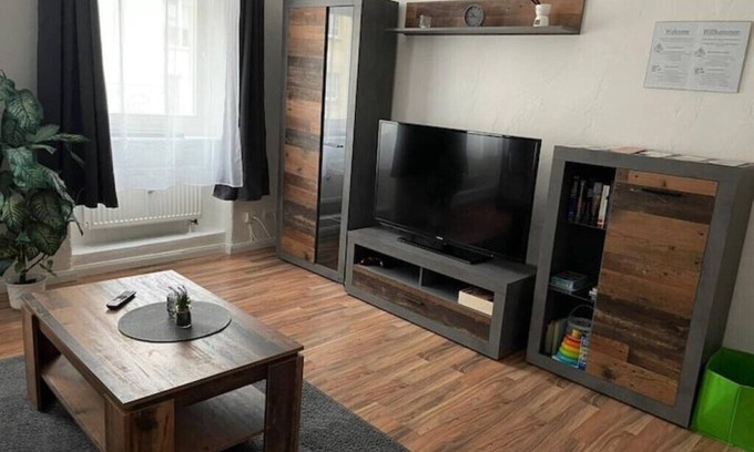 Brandenburg an der Havel Apartment | Wohnen in Loriots Wasserstadt mit Kamin+netflix