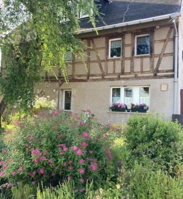 Bindersleben Apartment | Wohnen im Grünen bei der Töpferei