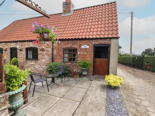 Horncastle House | Woldsend Cottage