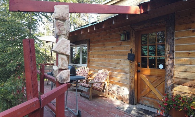 Ridgeway Cabin | Wolf Cabin; Nestled in nature/Near the Kenai River