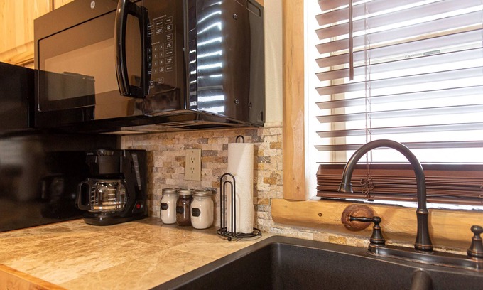 Indian River House | Wolf Lodge at The Totem Lodges