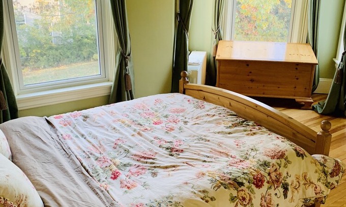 Wolfville House | Wolfville Estate. Sleeps 18