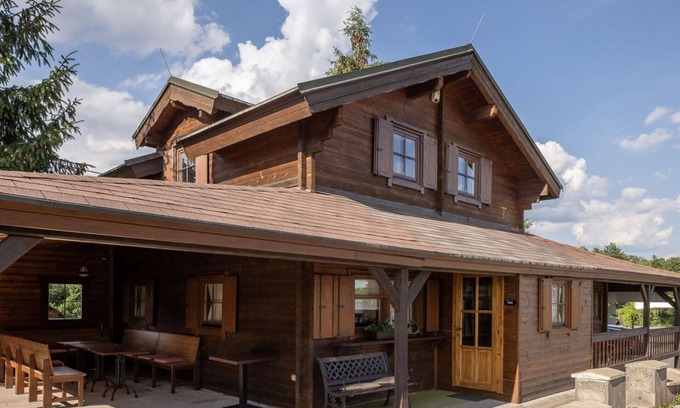 Dolni Branna House | Wonderful private villa for 8 guests with WIFI, hot tub, TV, terrace, pets allowed and parking