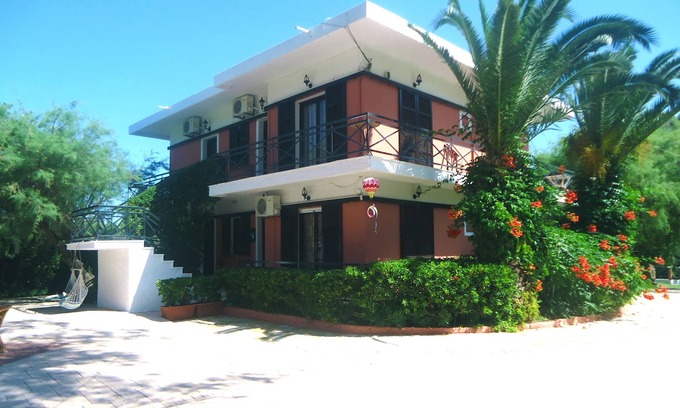 Molos Villa | Wonderful Apartments in a stunning enviroment by the sandy beach in Corfu
