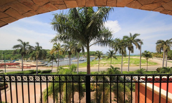 Centro Condo | Wonderful Condo For Long And Short Term Stays Near the Beach, ocean view