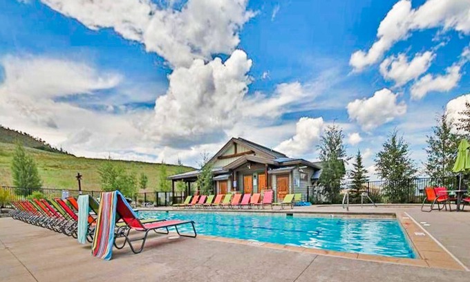 Silvercreek Condo | Wonderful mountain view home w/free WiFi, shared outdoor heated pool & hot tub