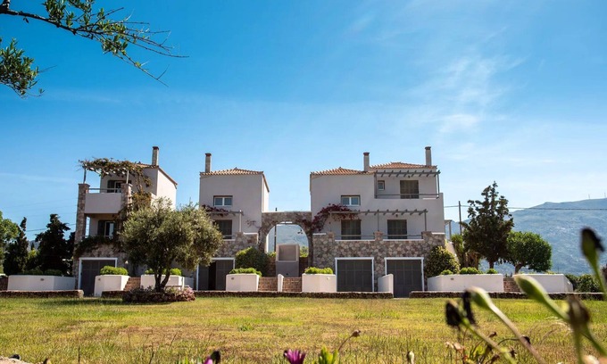 Neapoli Villa | Wonderful Neapoli Villa | Beachfront 2 bedroom Villa | Neapoli