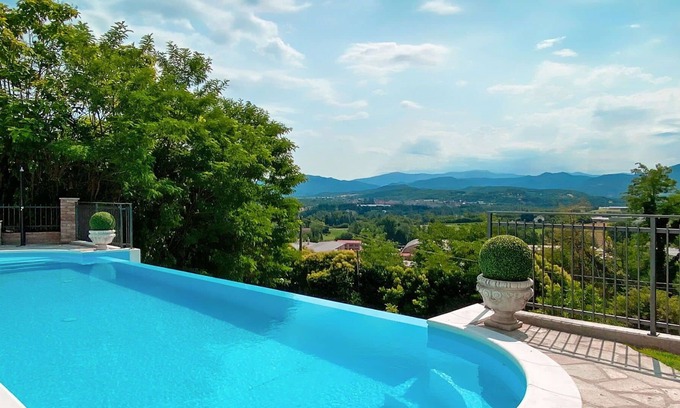 Serravalle Scrivia Villa | Wonderful private villa for 8 guests with private pool, hot tub, WIFI, TV, patio and parking