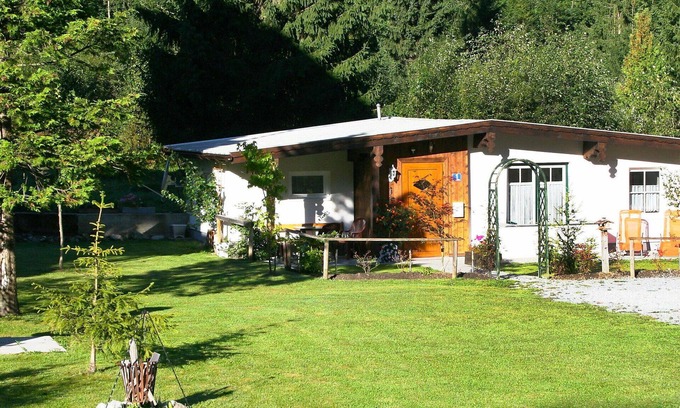Bad Gastein House | Wonderful private villa for 4 people with WIFI, TV, terrace, pets allowed and parking